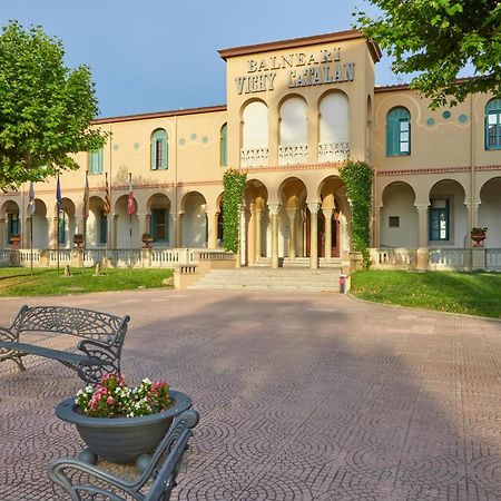 קאלדס דה מאלבלה 1881 Hotel Balneario Vichy Catalan מראה חיצוני תמונה