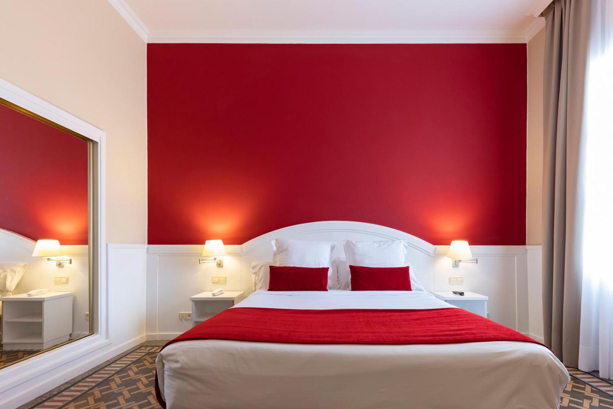 קאלדס דה מאלבלה 1881 Hotel Balneario Vichy Catalan מראה חיצוני תמונה