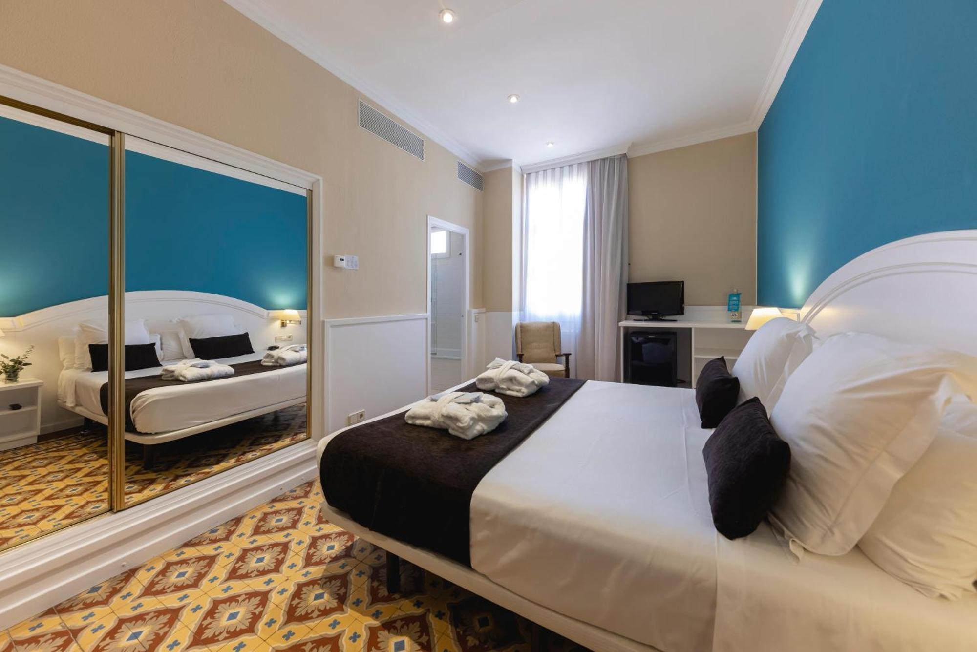 קאלדס דה מאלבלה 1881 Hotel Balneario Vichy Catalan מראה חיצוני תמונה